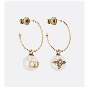 NEW Dior TRÉSOR DE TRIBALE Pearl earrings